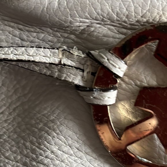 Beautiful creamy stone coloured leather Michael Kors purse - Picture 6 of 6